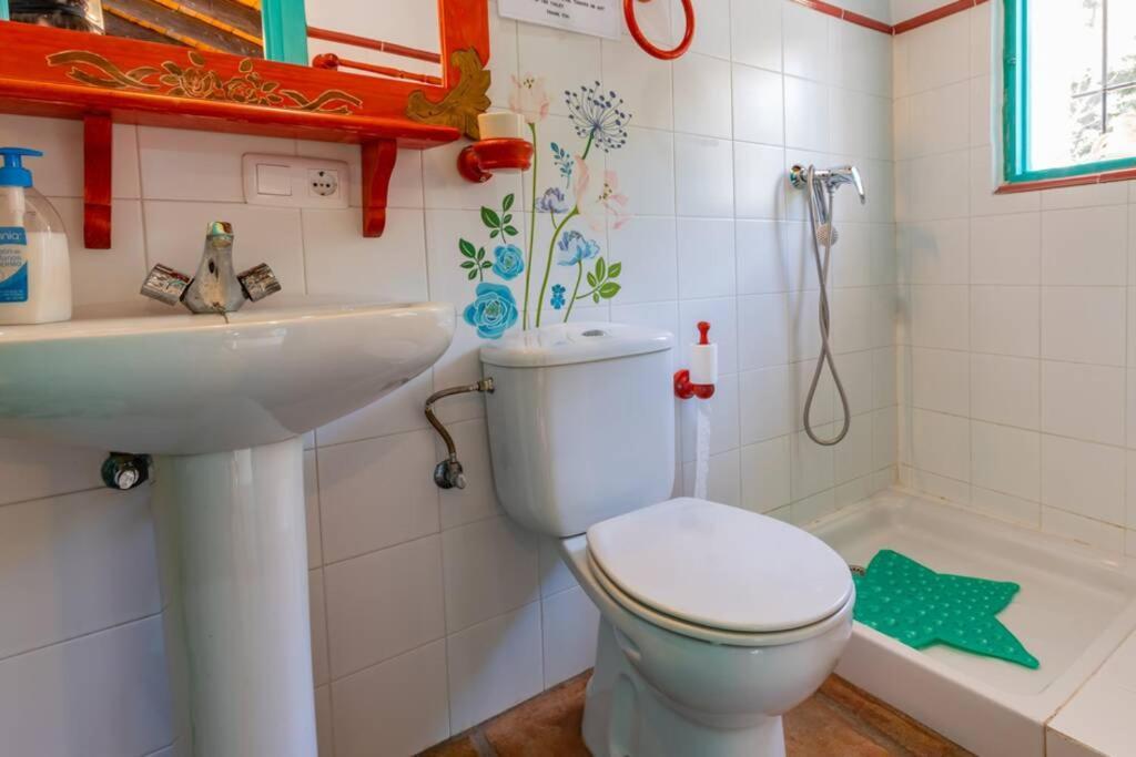 Casa Rosa, Con Encanto Y Piscina Climatizada Frigiliana Bagian luar foto
