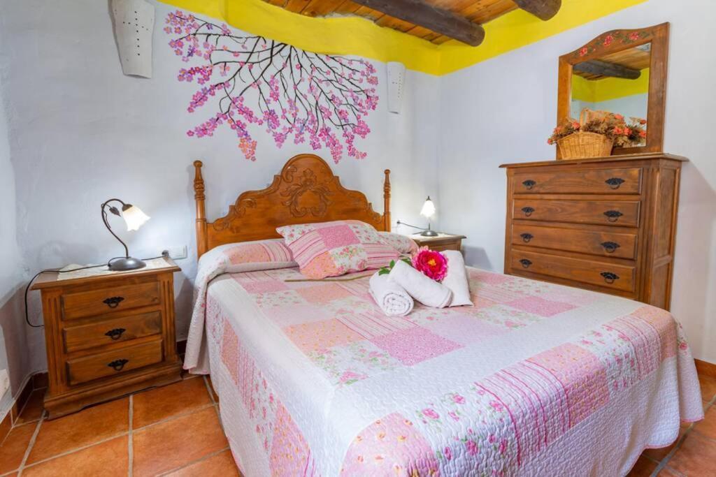 Casa Rosa, Con Encanto Y Piscina Climatizada Frigiliana Bagian luar foto